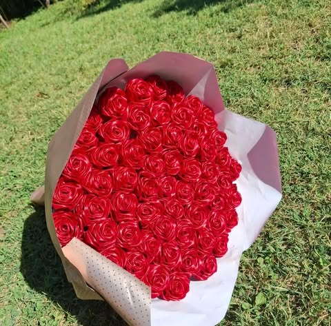 Luxury XXL Handmade Satin Rose Bouquet