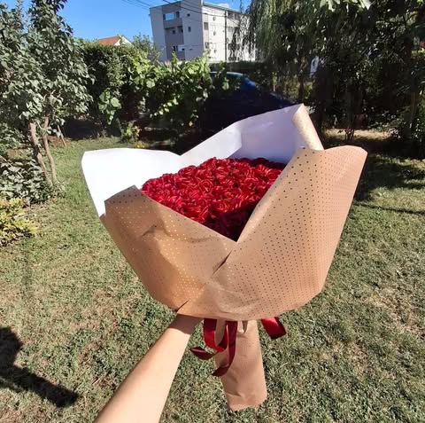 Luxury XXL Handmade Satin Rose Bouquet