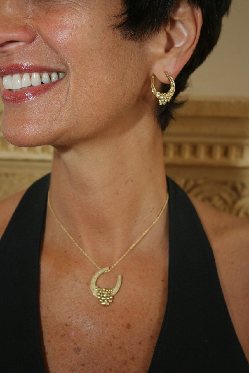 "Lucky You" Equestrian Horseshoe Necklace, 18K Gold, Overflowing with Diamonds.-8